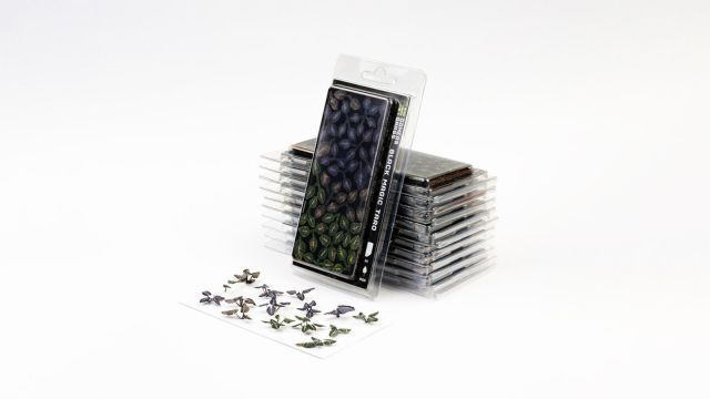 GSG-GGLP-BMT Gamers Grass Static Tuft Laser Plants - Black Magic Taro main product photo