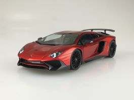 Aoshima 1/24 The Super Car #11 '15 Lamborghini Aventador SV