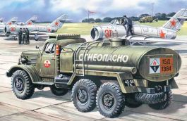 ICM 1/72 ZiL-157, Fuel Truck