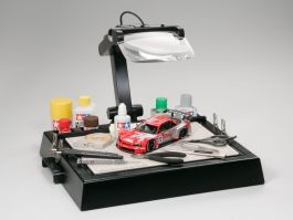 Tamiya Work Station w/Magnifying Lens